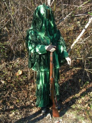 summer-grassy-suit-s.jpg (7561 bytes)