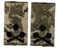 uksb7s.jpg (55030 bytes)